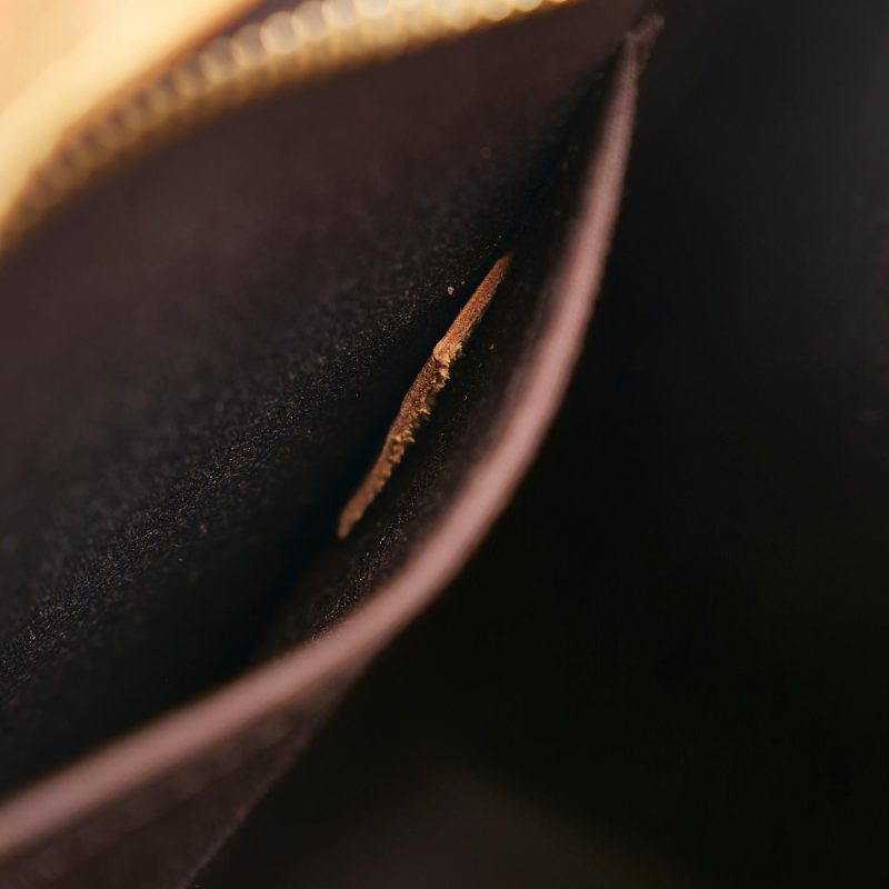 Louis Vuitton Monogram Vernis Brea (SHG-34282) - Image 7