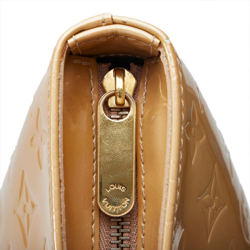 Louis Vuitton Monogram Vernis Brentwood (SHG-11ZYJJ) - Image 8