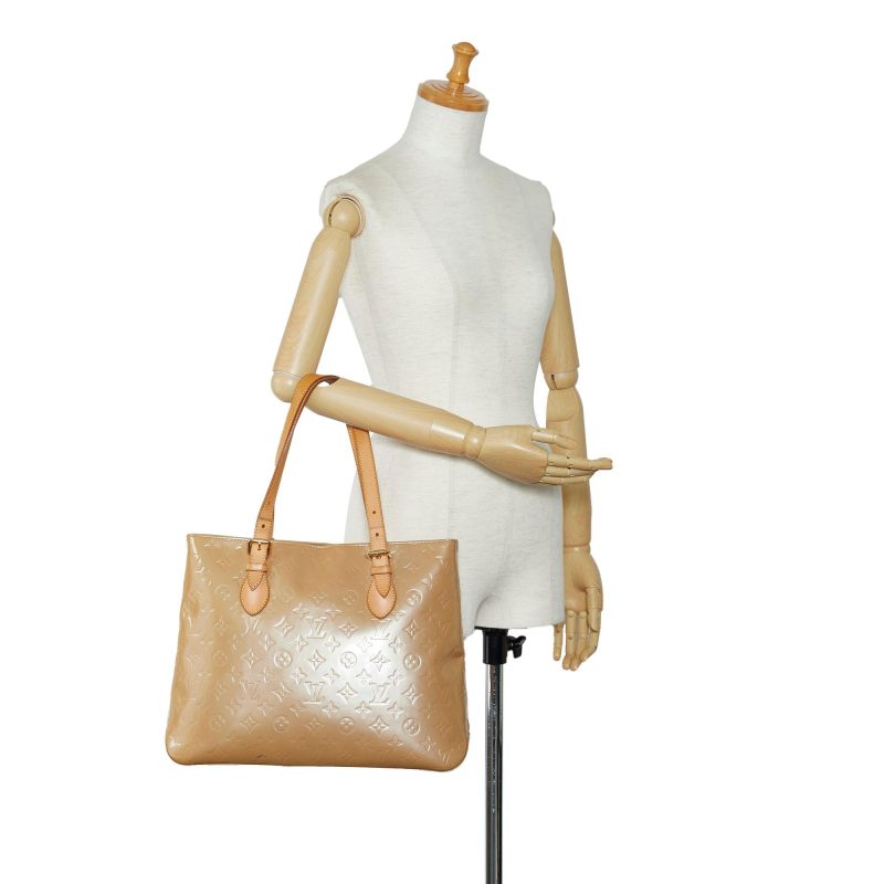 Louis Vuitton Monogram Vernis Brentwood (SHG-11ZYJJ) - Image 4