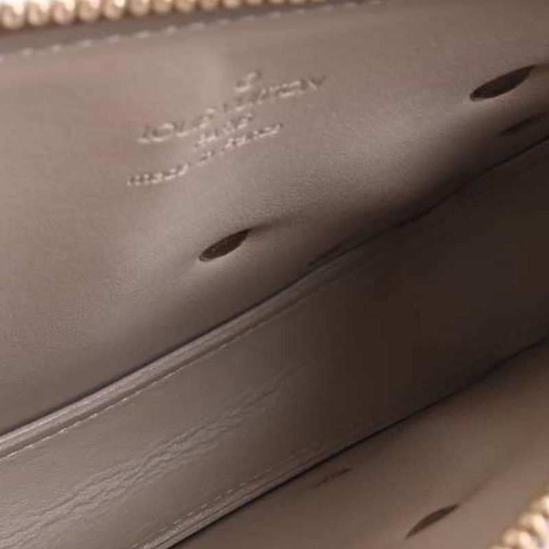 Louis Vuitton Monogram Vernis Fleurs Lexington Pochette (SHG-37531) - Image 5