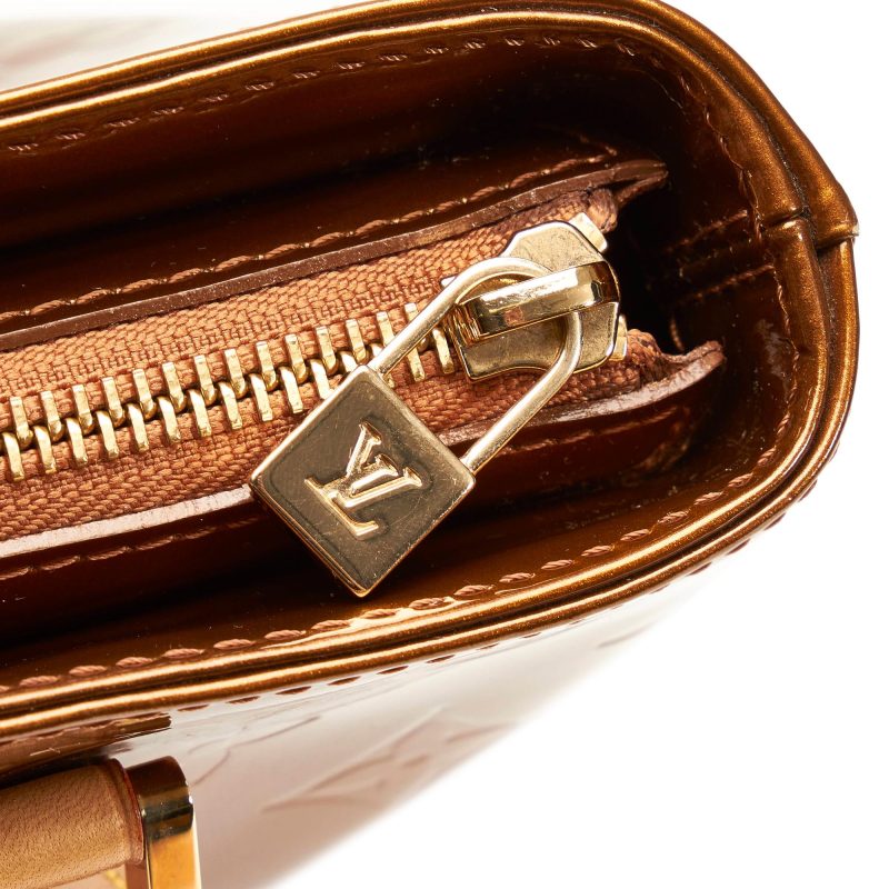 Louis Vuitton Monogram Vernis Houston (SHG-34989) - Image 9