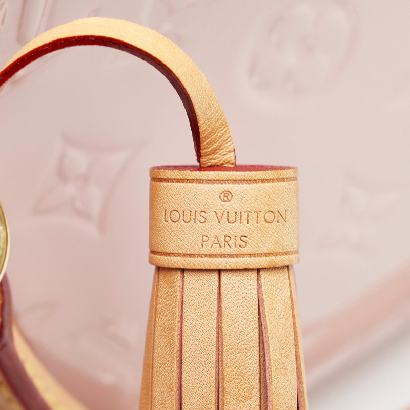 Louis Vuitton Monogram Vernis Neo Triangle (SHG-5RqZDG) - Image 7