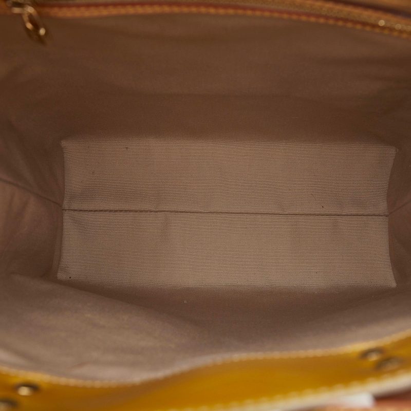 Louis Vuitton Monogram Vernis Reade MM (SHG-x7w3Ir) - Image 5