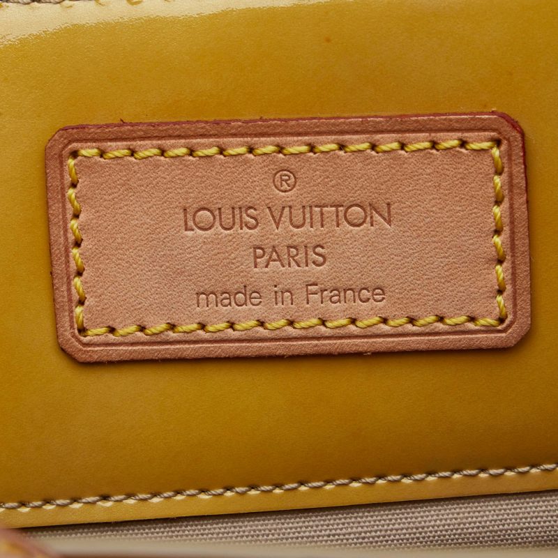 Louis Vuitton Monogram Vernis Reade MM (SHG-x7w3Ir) - Image 6
