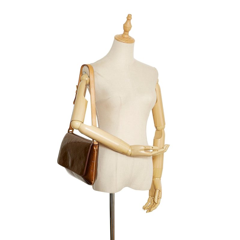 Louis Vuitton Monogram Vernis Thompson Street (SHG-wEGATI) - Image 4