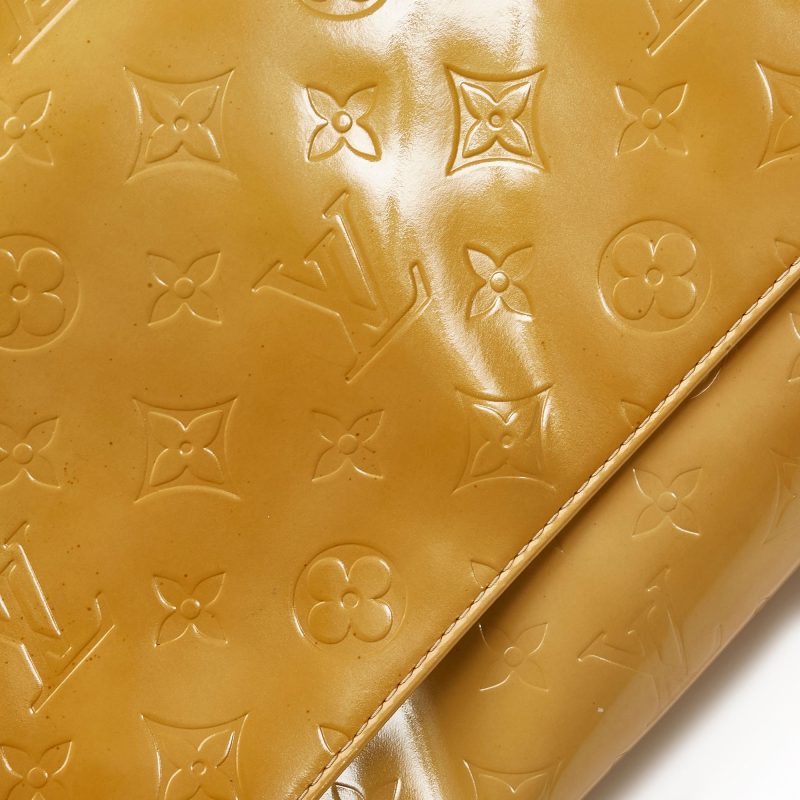 Louis Vuitton Monogram Vernis Thompson Street (SHG-GShAnw) - Image 9
