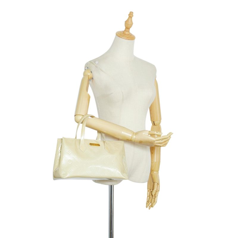 Louis Vuitton Monogram Vernis Wilshire PM (SHG-d7KIiW) - Image 4