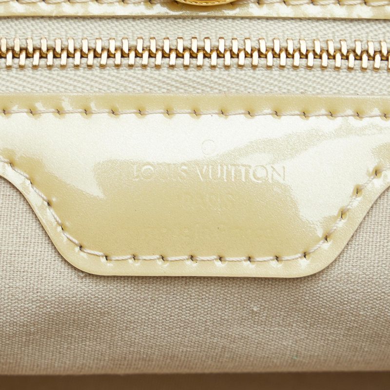 Louis Vuitton Monogram Vernis Wilshire PM (SHG-oOae4z) - Image 6