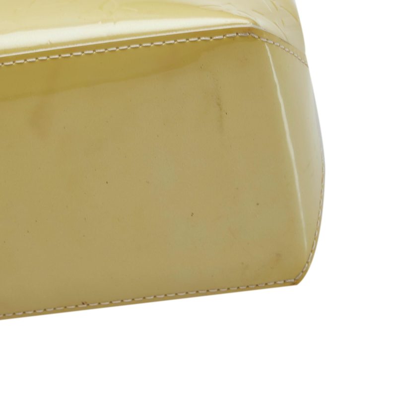 Louis Vuitton Monogram Vernis Wilshire PM (SHG-f7I76y) - Image 9