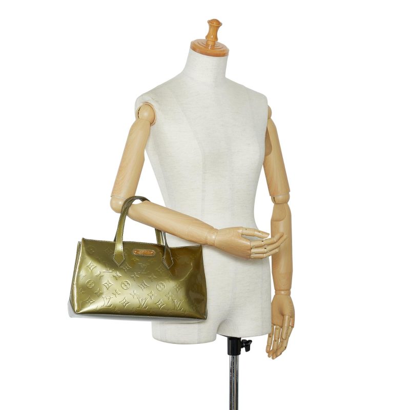 Louis Vuitton Monogram Vernis Wilshire PM (SHG-2VfbXt) - Image 4