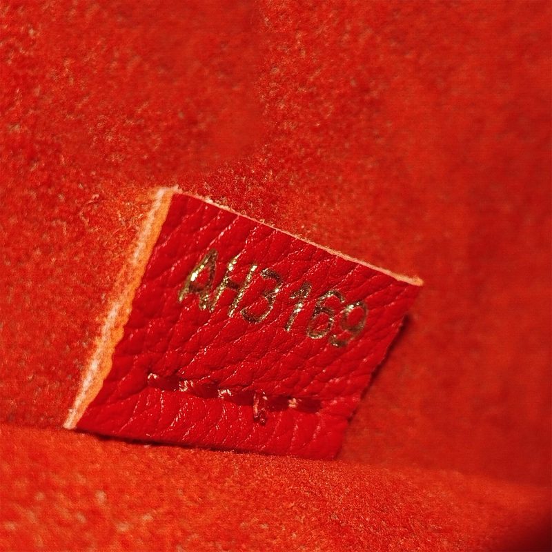 Louis Vuitton Monogram Victoire (SHG-tVgQig) - Image 11