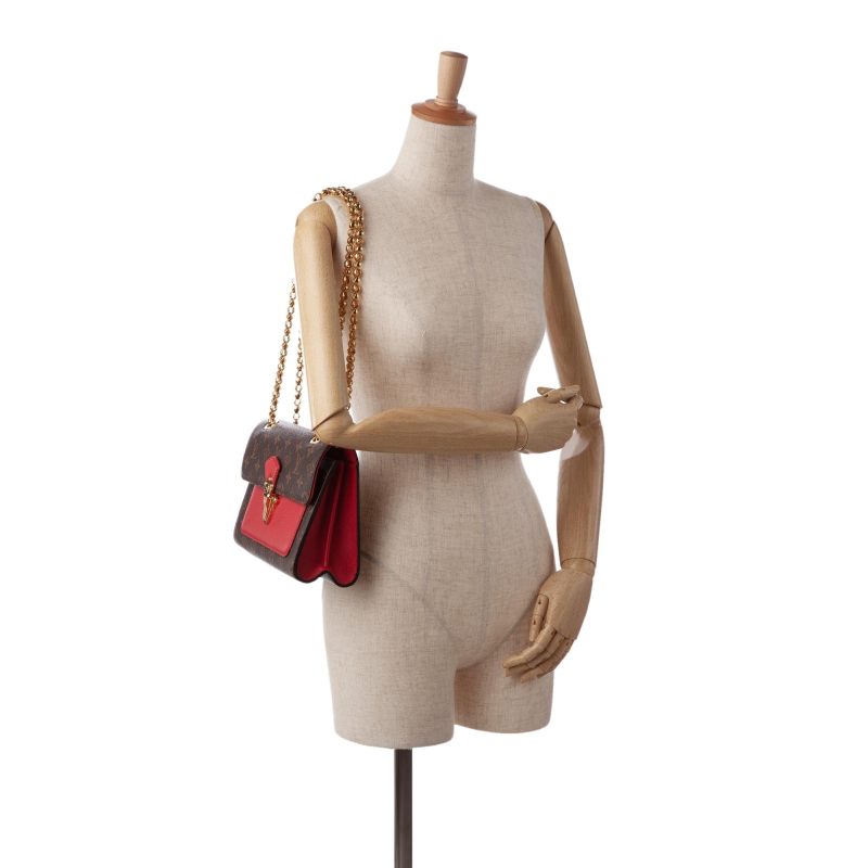 Louis Vuitton Monogram Victoire (SHG-tVgQig) - Image 4