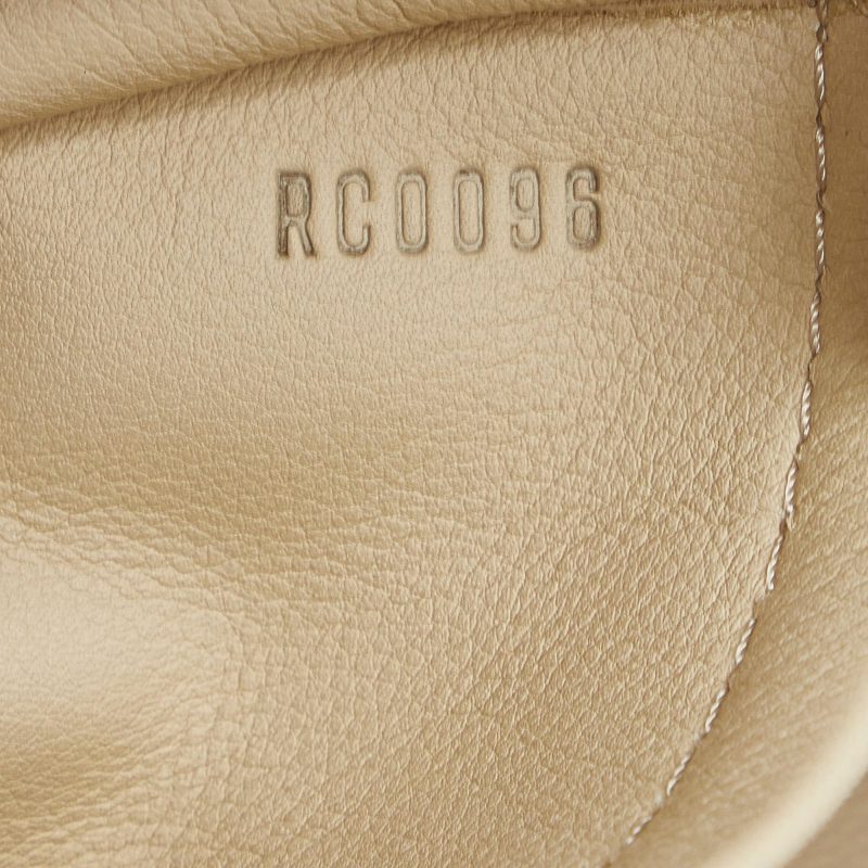 Louis Vuitton Monogram Vinyl Squishy (SHG-CuSwIj) - Image 7