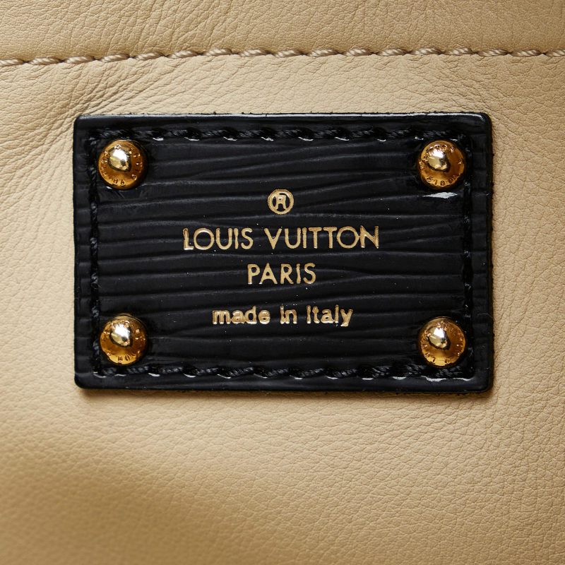 Louis Vuitton Monogram Vinyl Squishy (SHG-CuSwIj) - Image 6