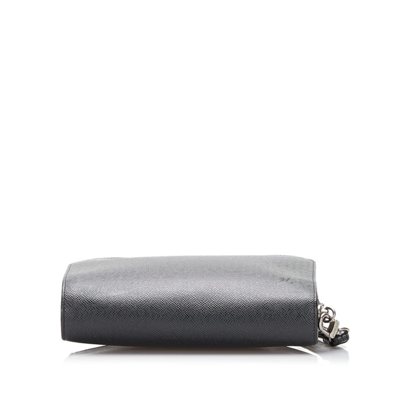 Louis Vuitton Taiga Baikal (SHG-W4Ekdo) - Image 3