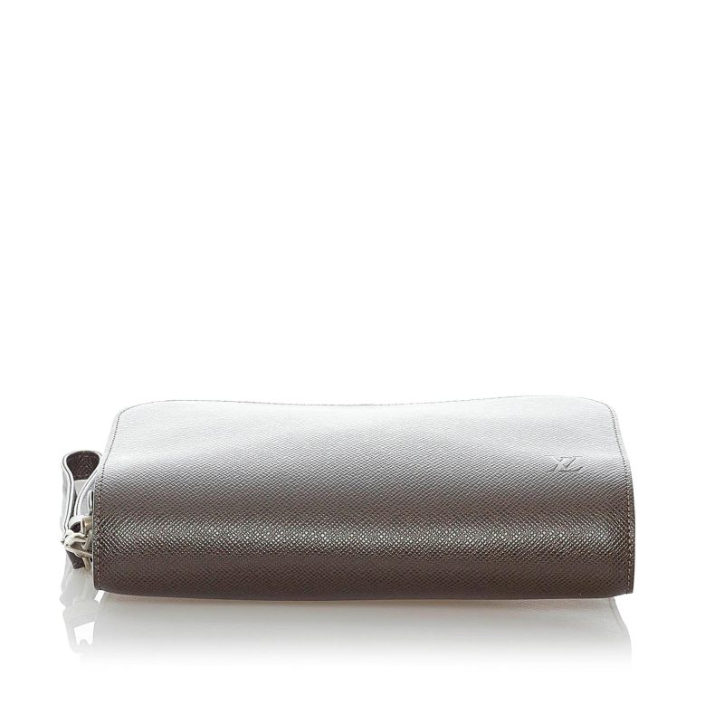 Louis Vuitton Taiga Baikal (SHG-VTe3ed) - Image 3