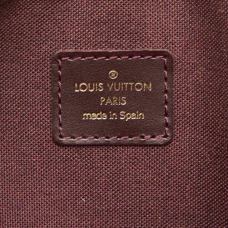Louis Vuitton Taiga Kaluga Clutch Bag (SHG-31673) - Image 6