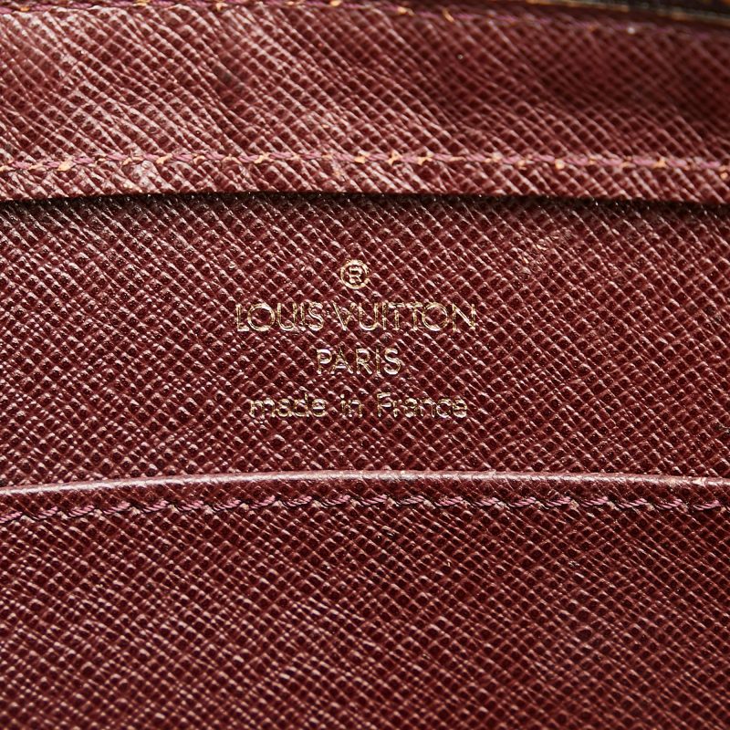 Louis Vuitton Taiga Pochette Baikal (SHG-TvP1vG) - Image 6