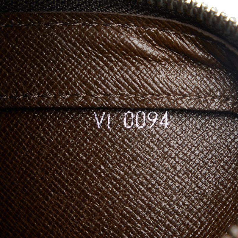 Louis Vuitton Taiga Pochette Baikal (SHG-hxtiT9) - Image 7