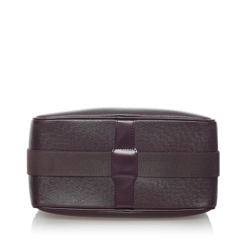 Louis Vuitton Taiga Reporter PM (SHG-37405) - Image 3