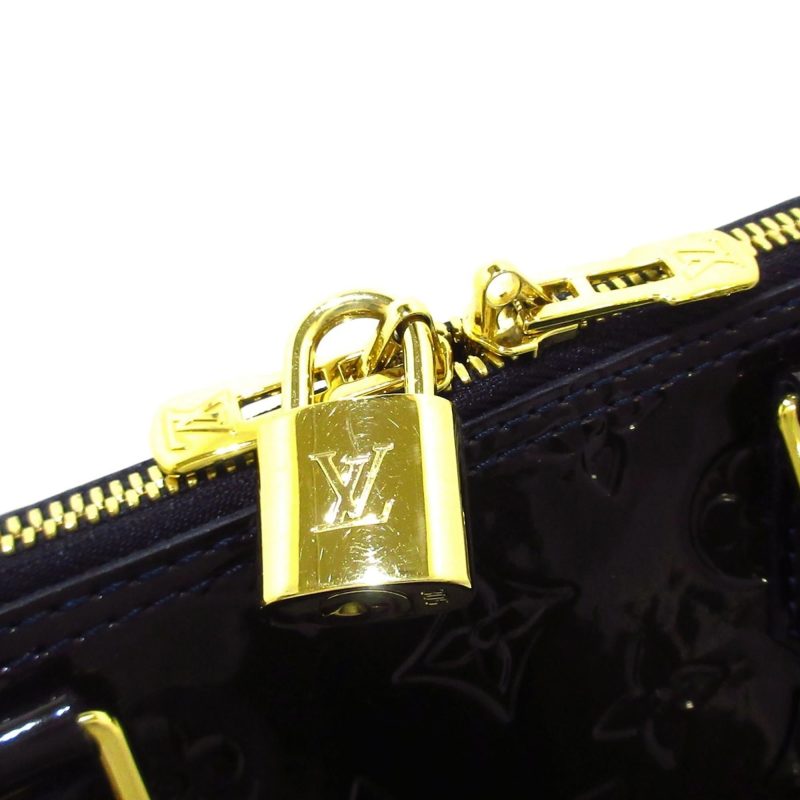 Louis Vuitton Vernis Alma PM (SHG-36379) - Image 8