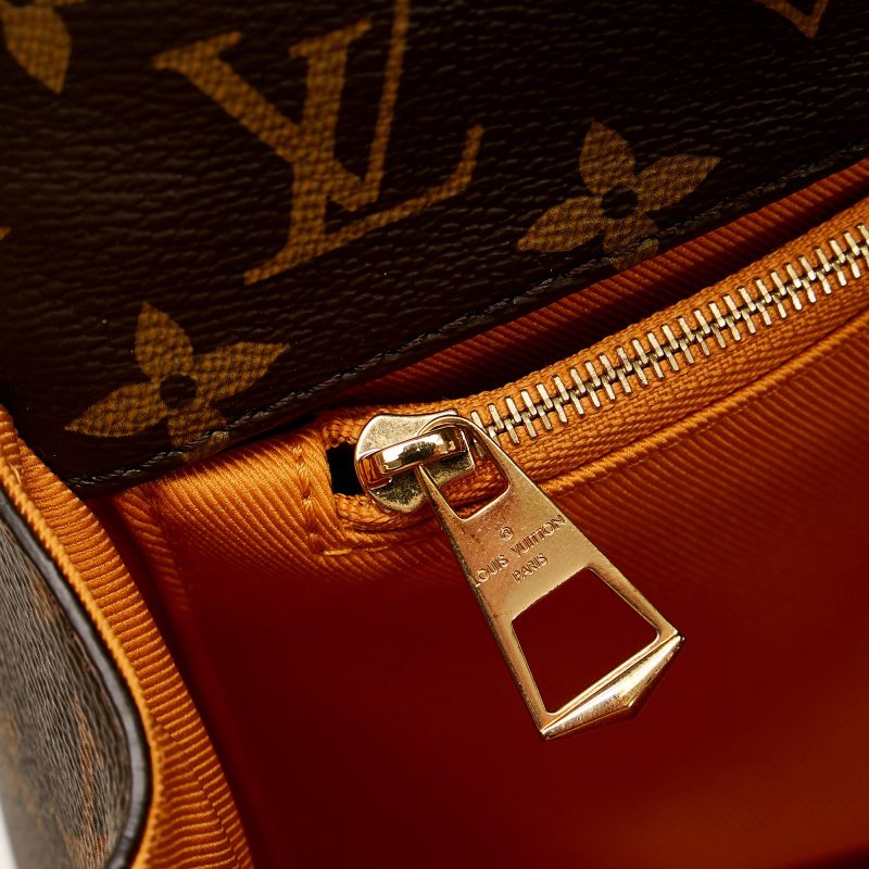 Louis Vuitton Vernis Cherrywood PM (SHG-35529) - Image 9