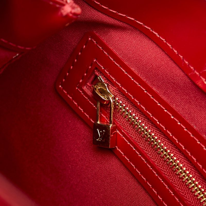 Louis Vuitton Vernis Wilshire PM (SHG-35063) - Image 8