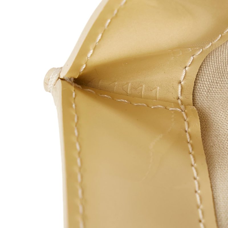 Louis Vuitton Vernis Wilshire PM (SHG-35247) - Image 7
