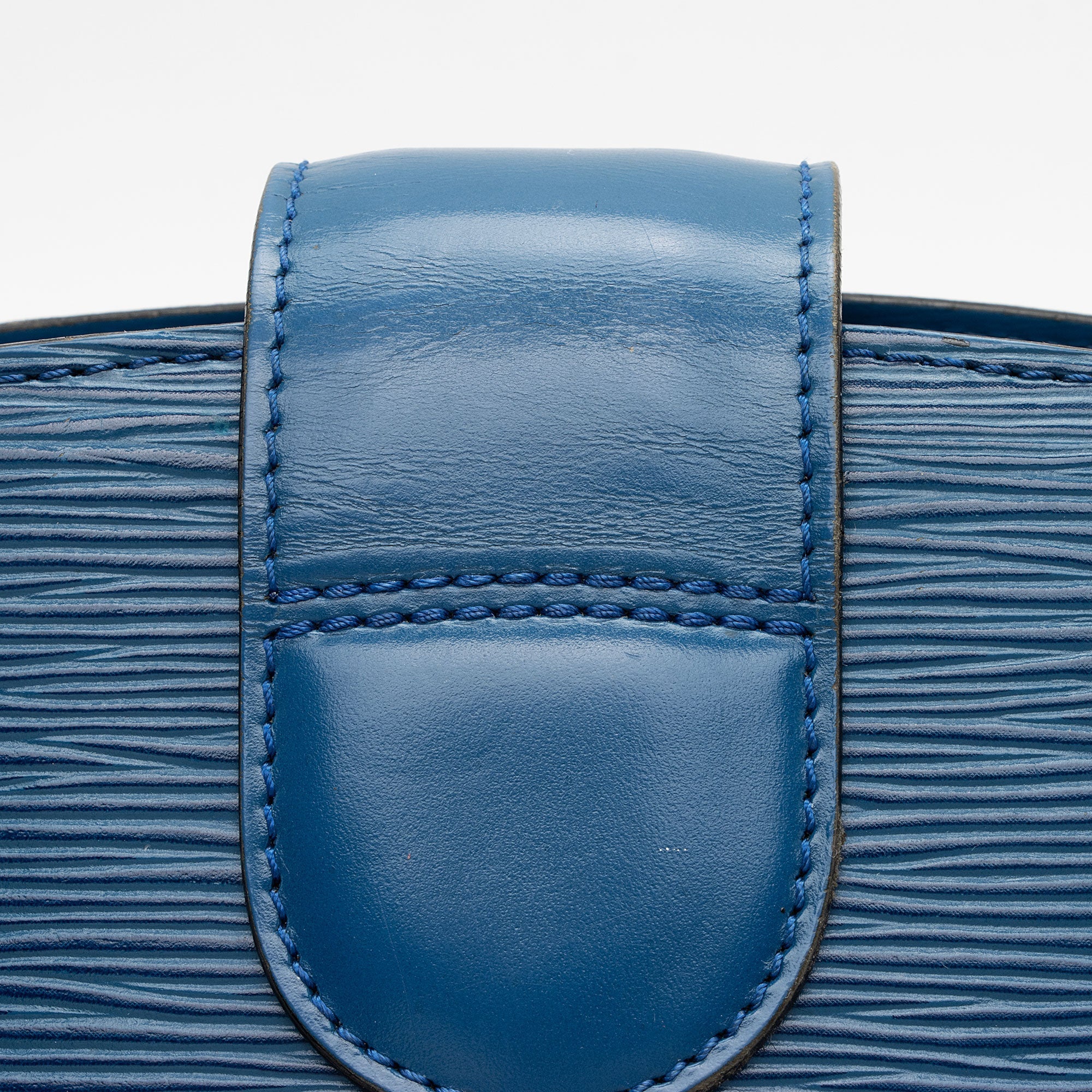 Louis Vuitton Vintage Epi Leather Cluny Shoulder Bag (SHF-52pSSf) - Image 19