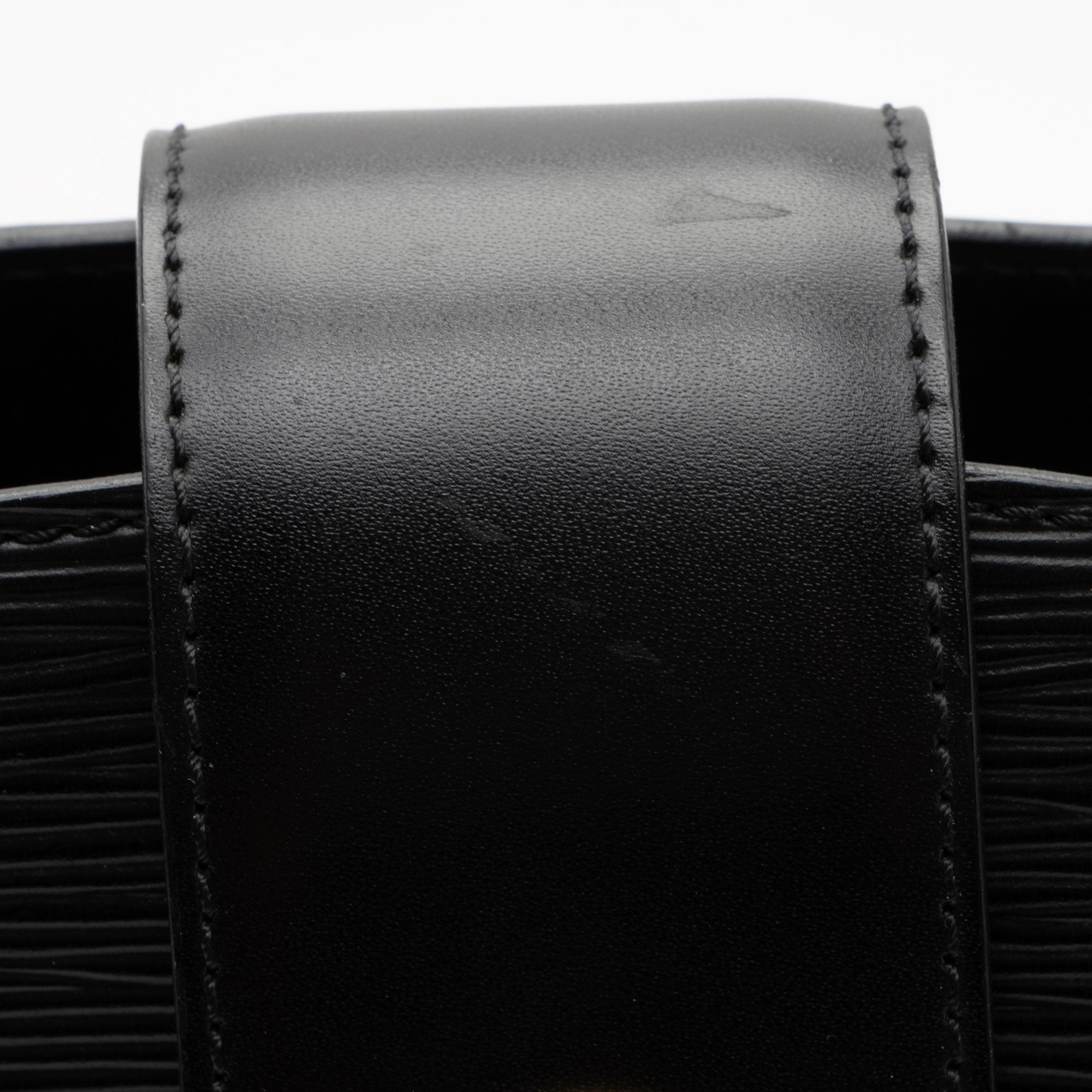 Louis Vuitton Vintage Epi Leather Cluny Shoulder Bag (SHF-d5Ik95) - Image 11