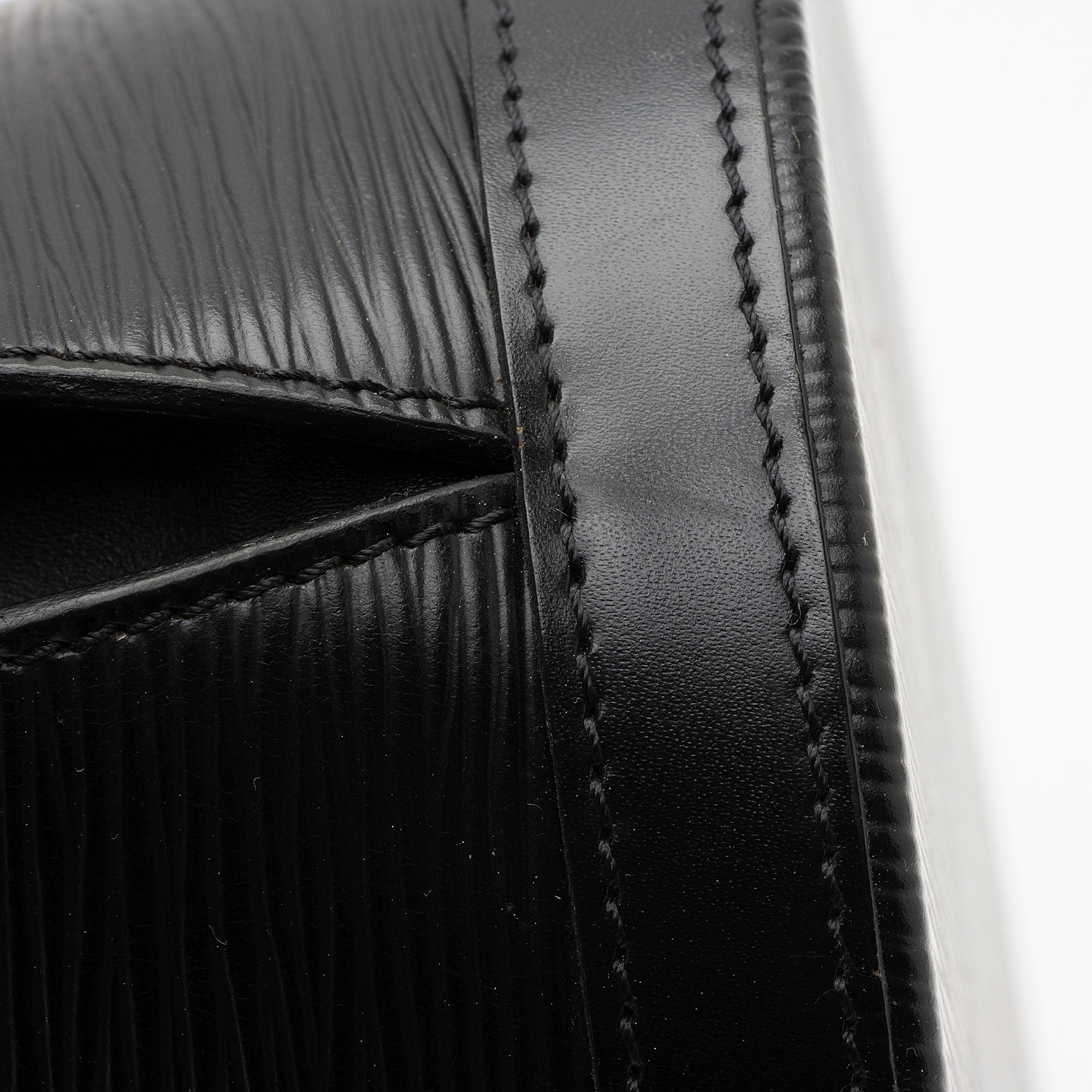 Louis Vuitton Vintage Epi Leather Cluny Shoulder Bag (SHF-d5Ik95) - Image 16