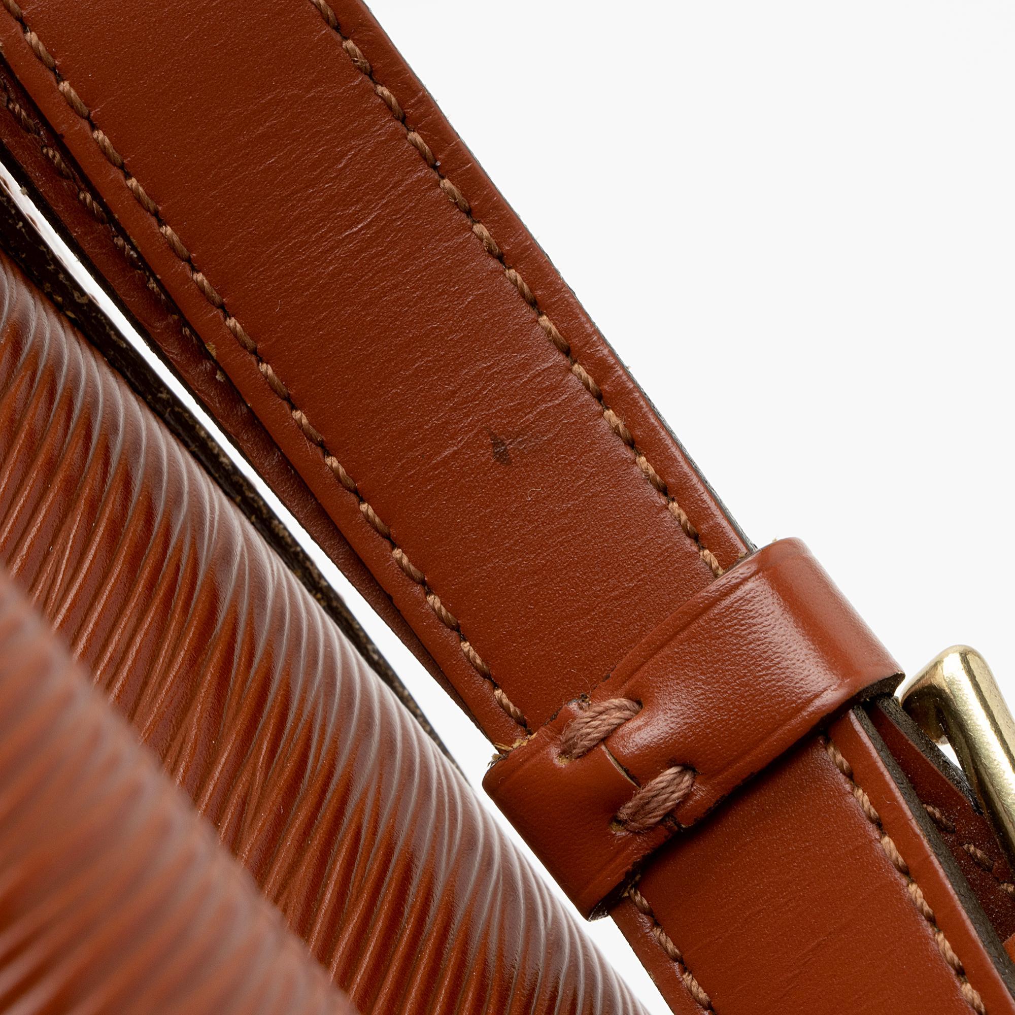 Louis Vuitton Vintage Epi Leather Noe Shoulder Bag (SHF-6rxQpn) - Image 12