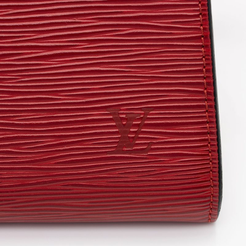 Louis Vuitton Vintage Epi Leather Pochette 21 Accessoires (SHF-PlWgDw) - Image 9