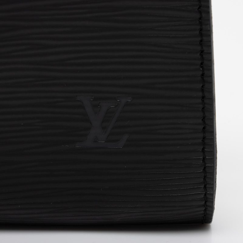 Louis Vuitton Vintage Epi Leather Pochette Accessoires (SHF-YUa4cL) - Image 12