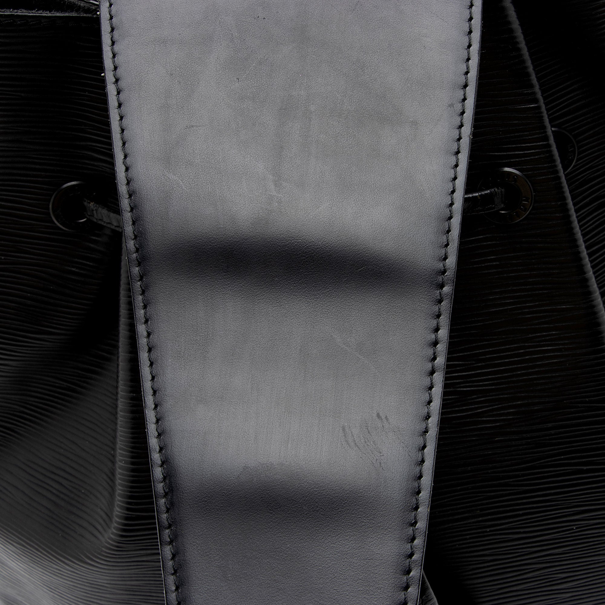 Louis Vuitton Vintage Epi Leather Sac A Dos Sling Bag (SHF-MpRcNh) - Image 18