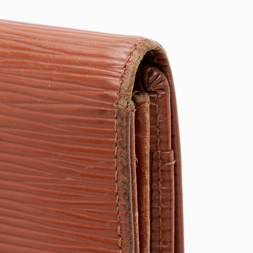 Louis Vuitton Vintage Epi Leather Sarah Wallet - Image 19
