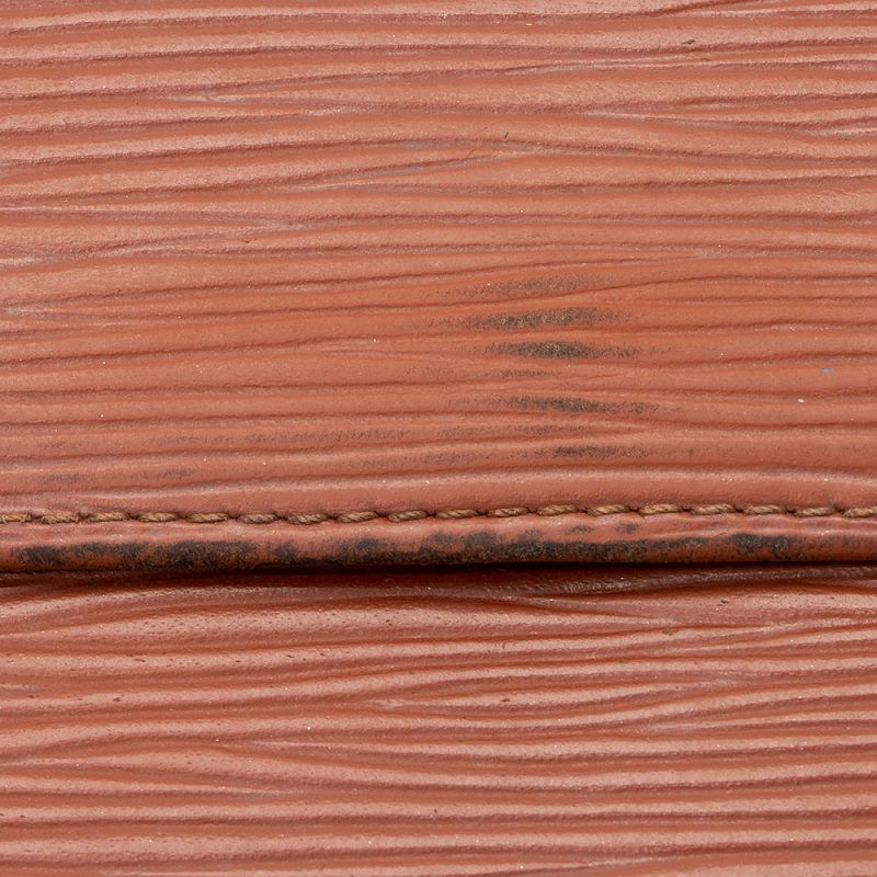 Louis Vuitton Vintage Epi Leather Sarah Wallet - Image 17
