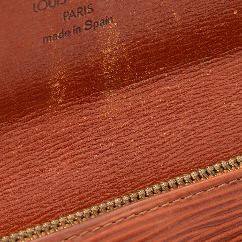 Louis Vuitton Vintage Epi Leather Sarah Wallet - Image 11