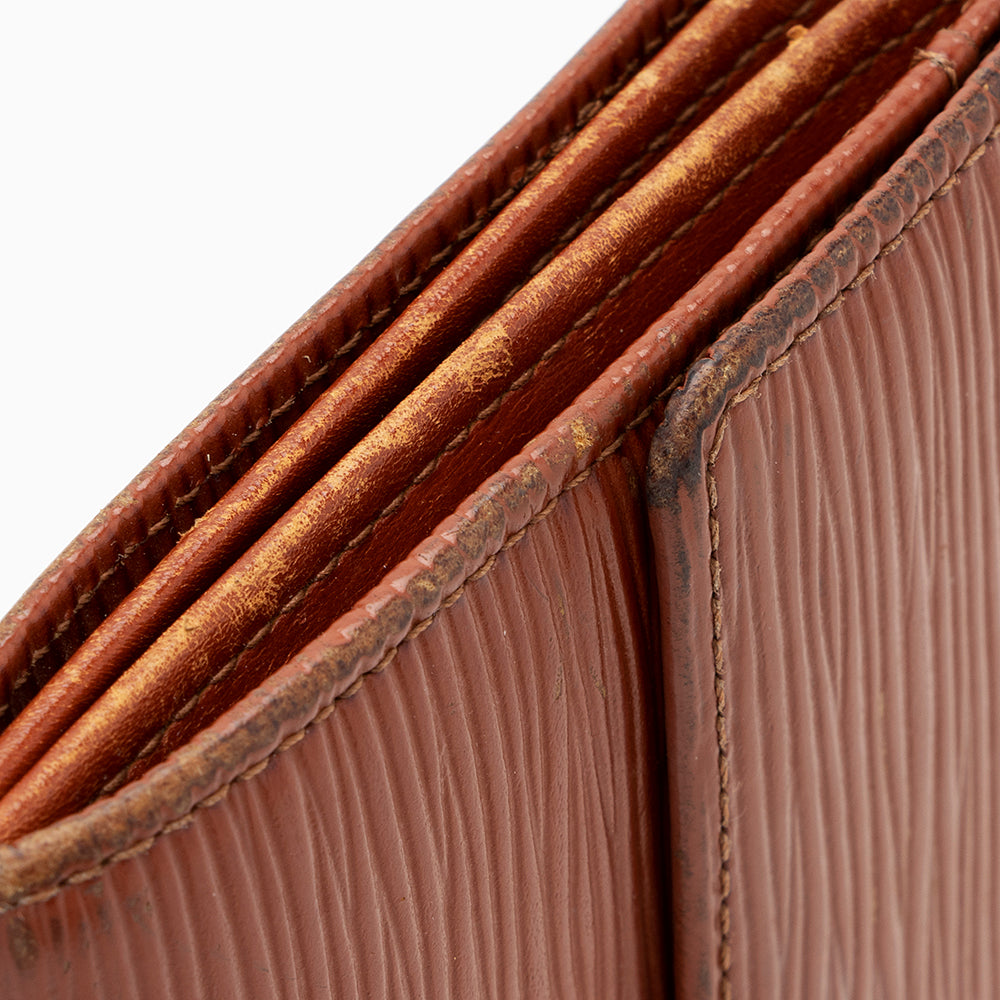 Louis Vuitton Vintage Epi Leather Sarah Wallet - Image 13