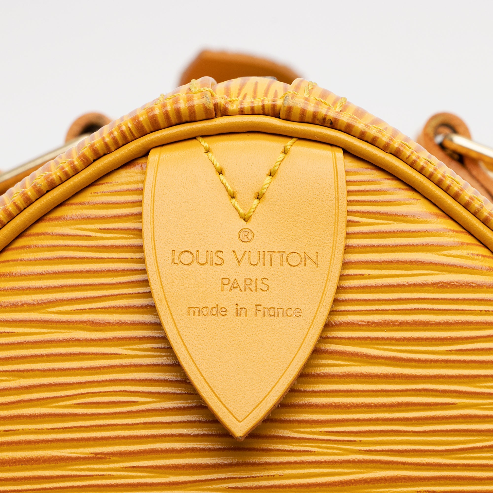 Louis Vuitton Vintage Epi Leather Speedy 25 Satchel (SHF-J8QSzJ) - Image 7