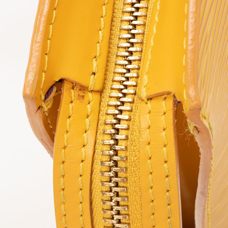 Louis Vuitton Vintage Epi Leather St. Jacques PM Shoulder Bag (SHF-21675) - Image 10