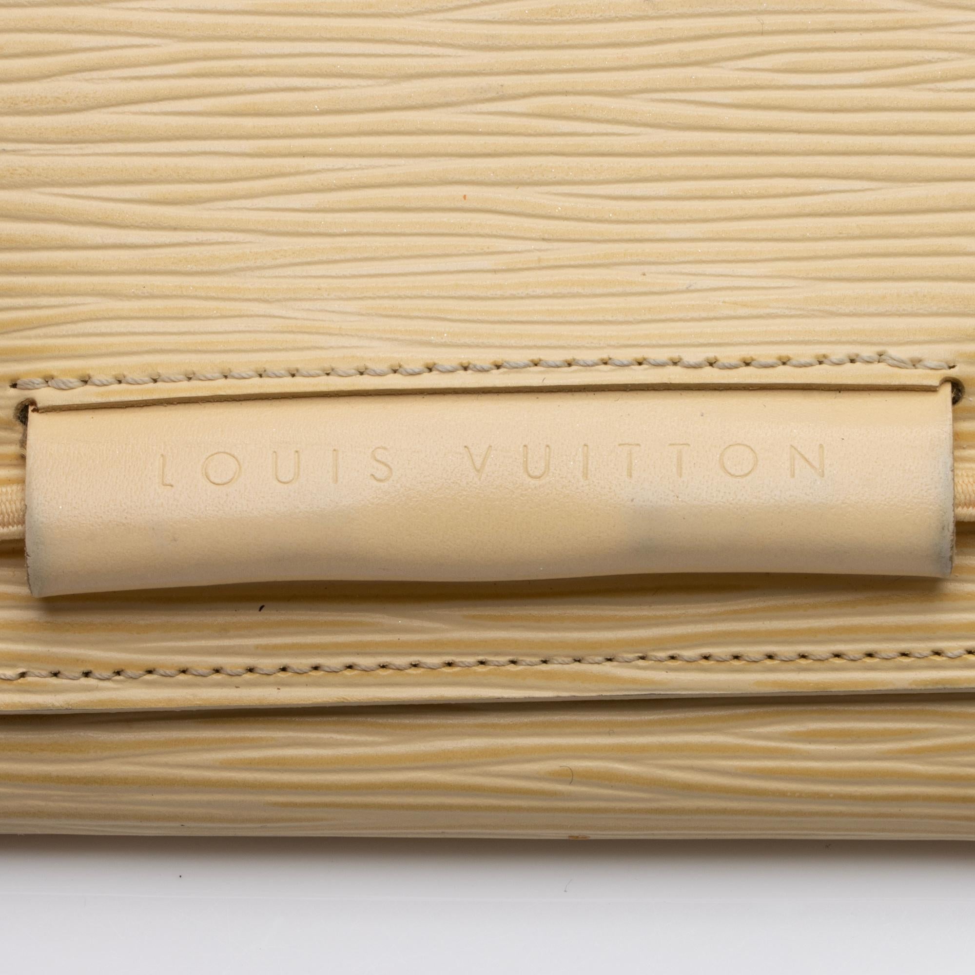 Louis Vuitton Vintage Epi Leather Trifold Wallet - Image 7