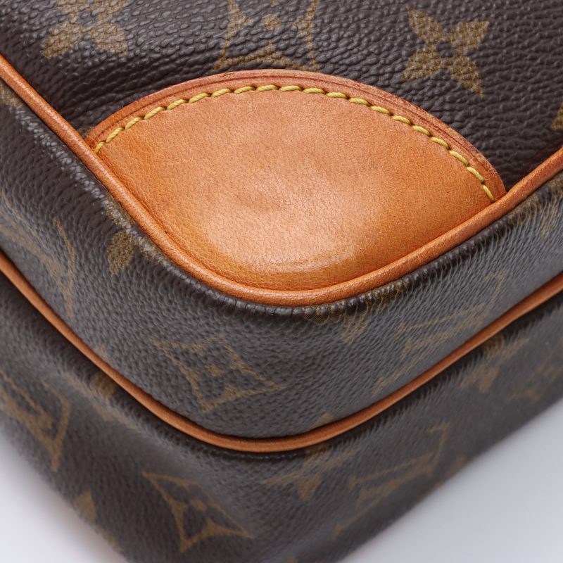 Louis Vuitton Vintage Monogram Canvas Amazone Shoulder Bag (SHF-ezCVUD) - Image 19