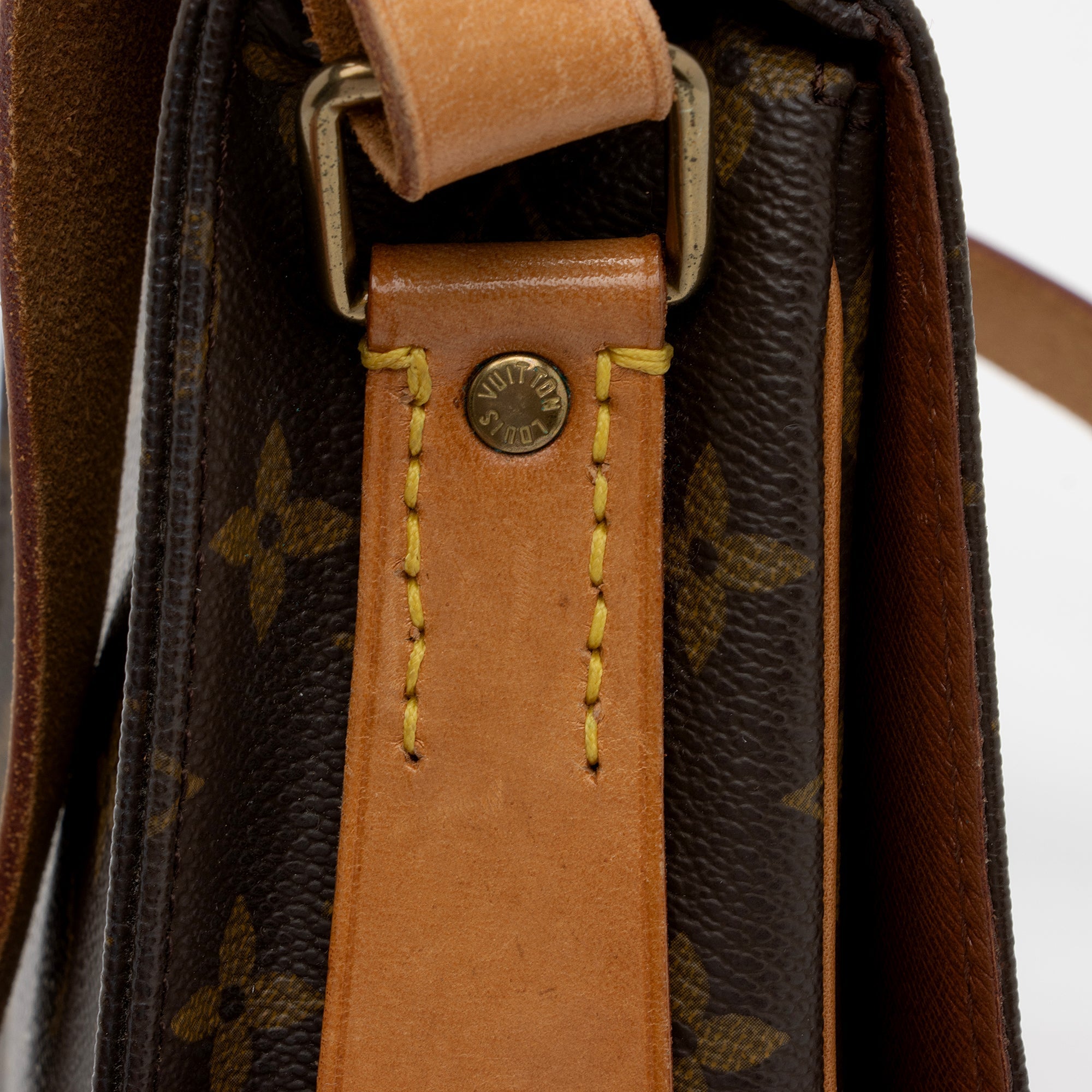 Louis Vuitton Vintage Monogram Canvas Cartouchiere MM Shoulder Bag (SHF-Ns6wrZ) - Image 18