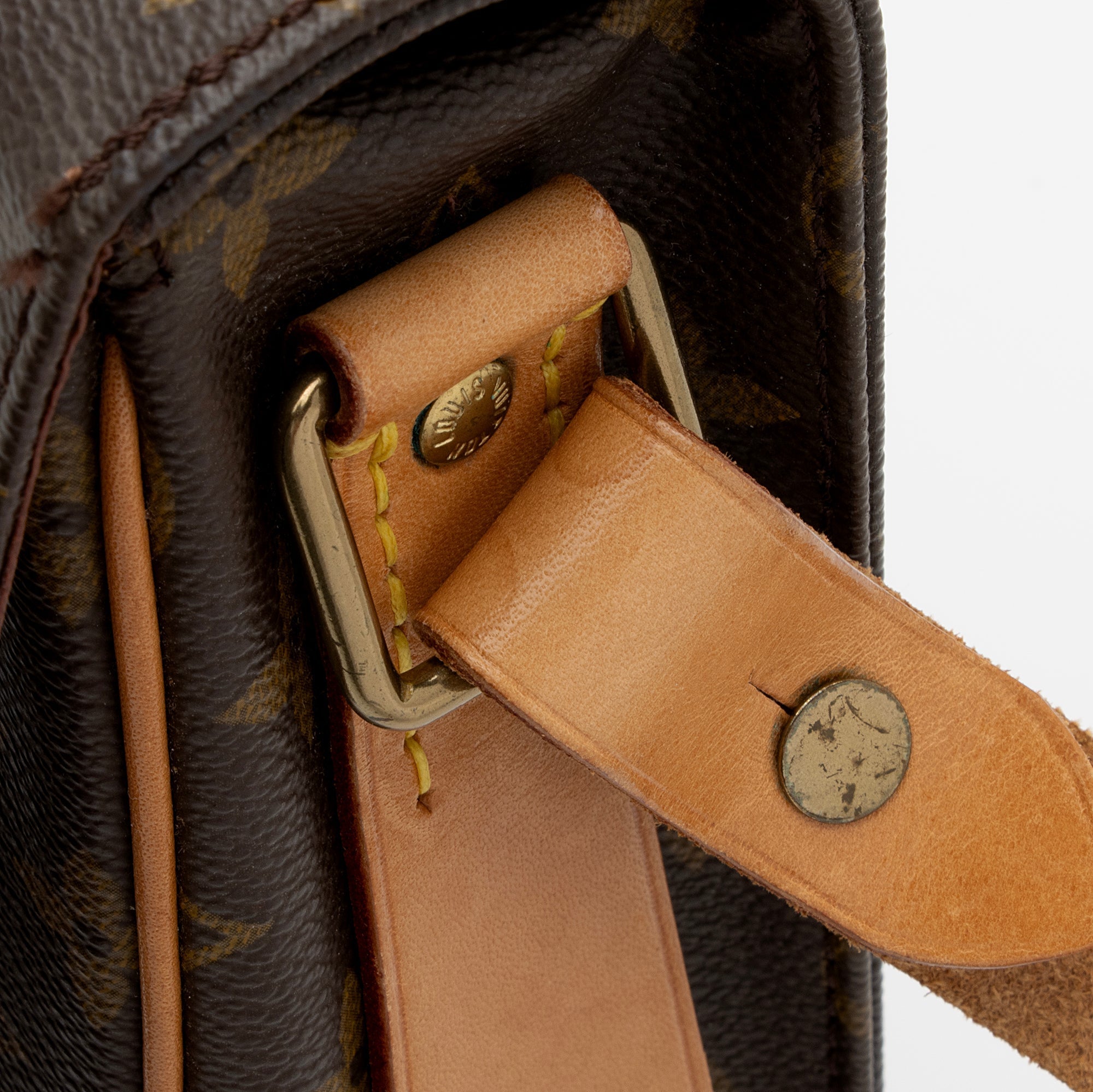 Louis Vuitton Vintage Monogram Canvas Cartouchiere MM Shoulder Bag (SHF-Ns6wrZ) - Image 12
