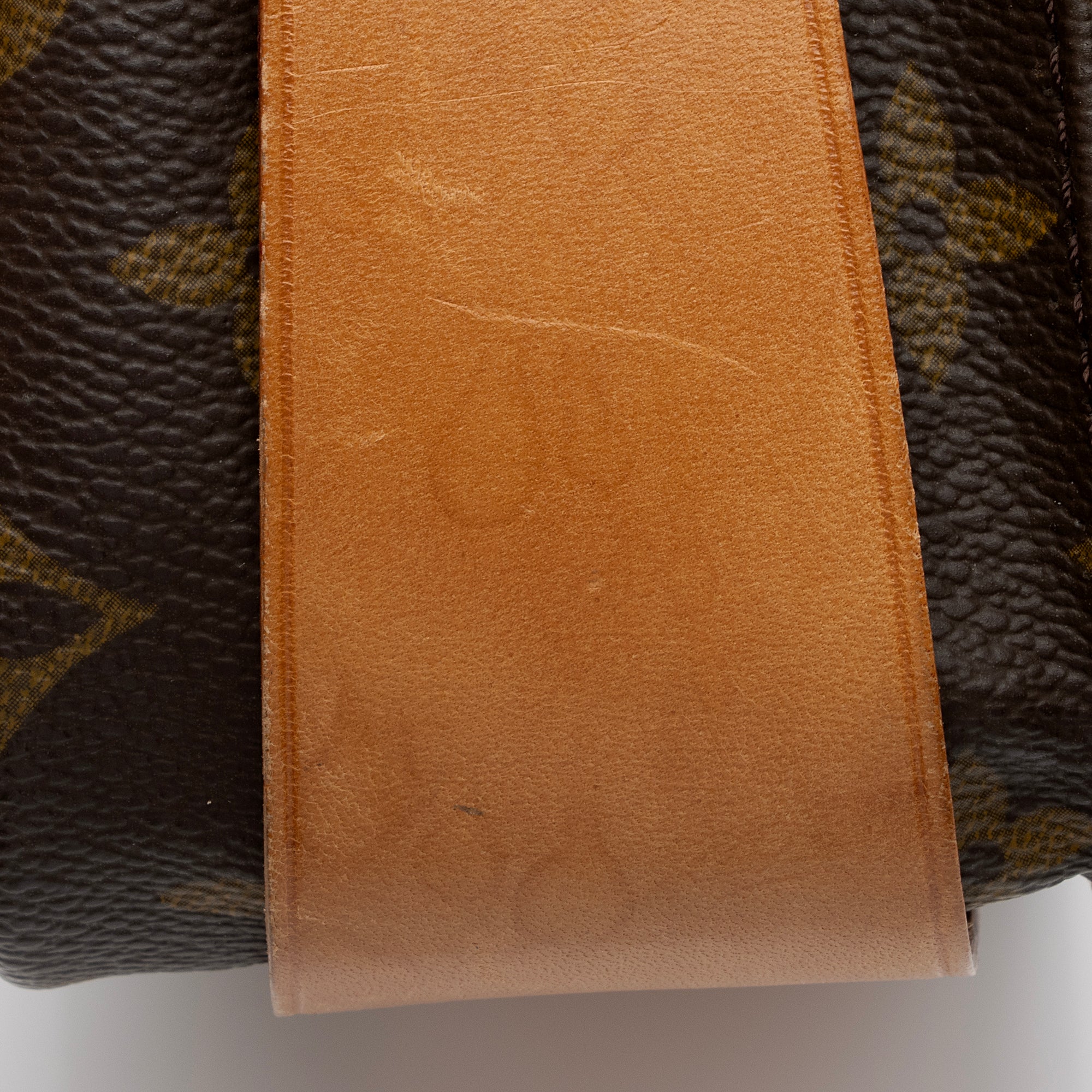 Louis Vuitton Vintage Monogram Canvas Cartouchiere MM Shoulder Bag (SHF-Ns6wrZ) - Image 16