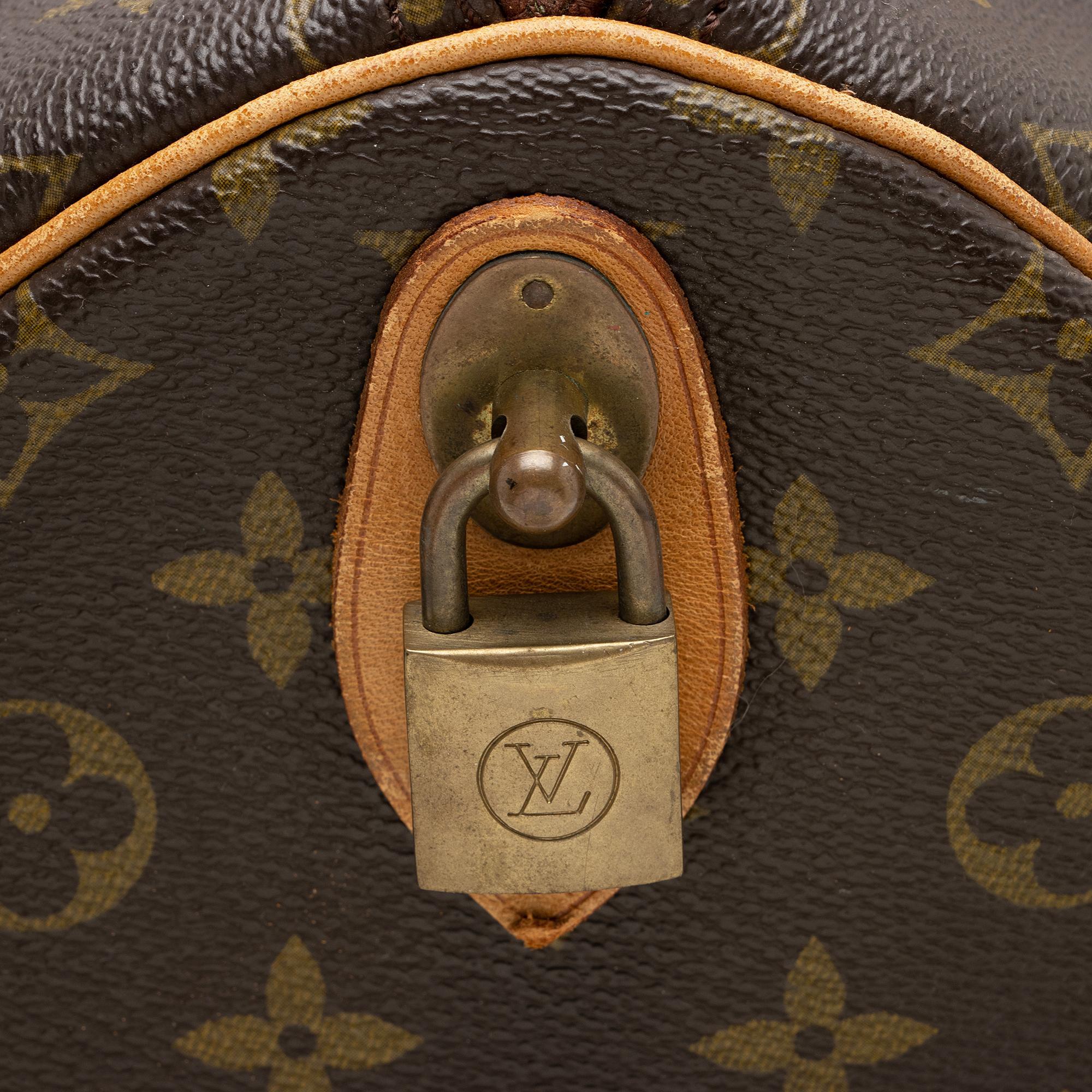 Louis Vuitton Vintage Monogram Canvas Keepall 55 Duffle Bag (SHF-YIKVeb) - Image 13