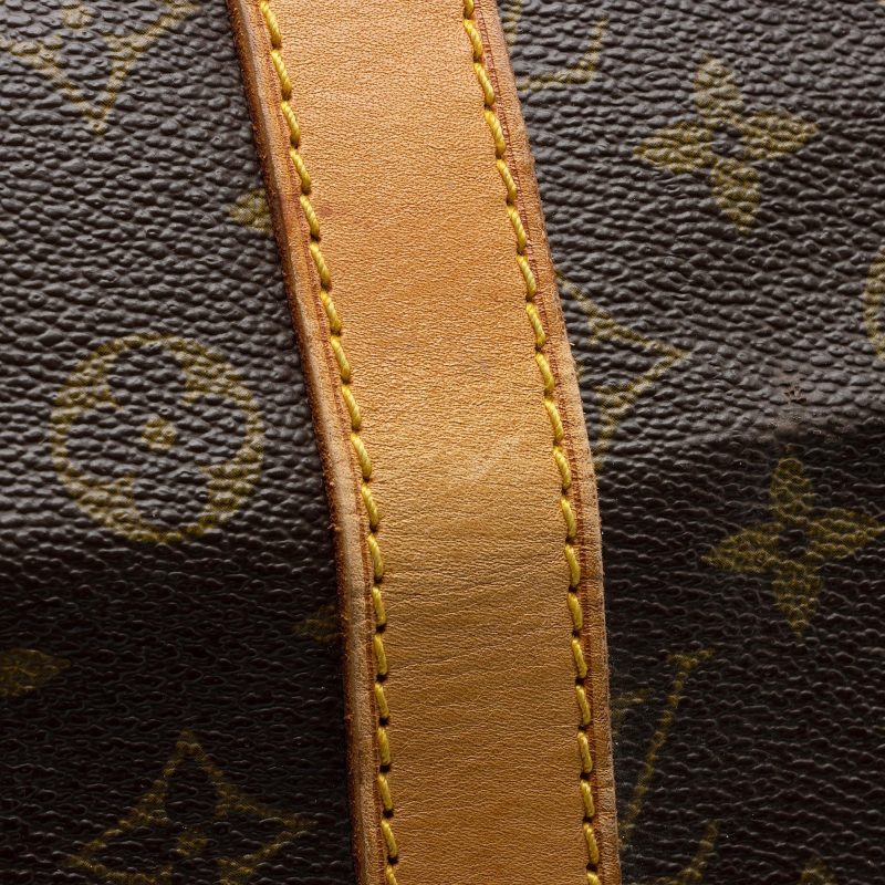 Louis Vuitton Vintage Monogram Canvas Keepall 55 Duffle Bag (SHF-YIKVeb) - Image 17