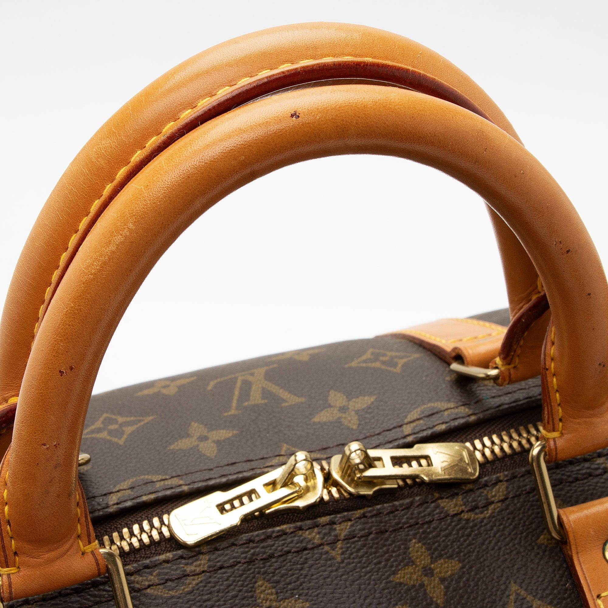 Louis Vuitton Vintage Monogram Canvas Keepall 55 Duffle Bag (SHF-xIA279) - Image 17