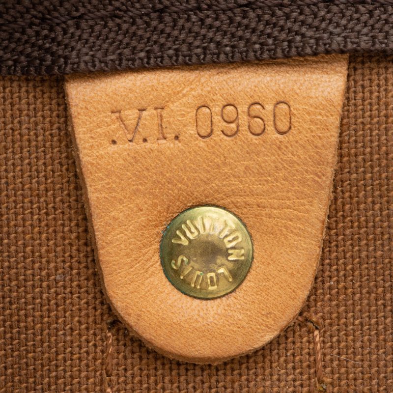 Louis Vuitton Vintage Monogram Canvas Keepall 60 Duffle Bag - FINAL SALE (SHF-23427) - Image 5